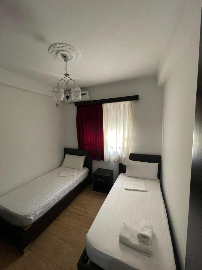 Centre Hotel Berat Exterior foto